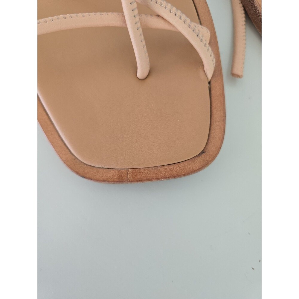 LOQ Ara Sandal in Dune Size 39 US 8.5 MRSP 385$ - Picture 6 of 16